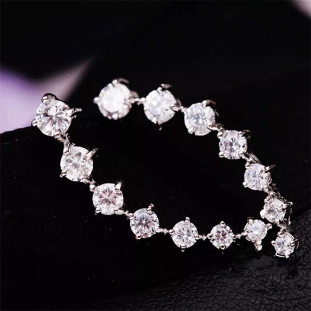 NEW!๐๐CRYSTAL EARRINGS!!๐๐ADORABLE! SEXY BLING - Picture 2 of 5